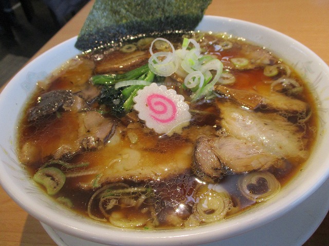 らーめん みずさわ 吉田店」燕市でいただく長岡生姜醤油らーめん