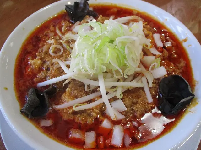 新潟拉麺 なおじ総本店】強烈な辛さ！15辛まで選べる「鬼オロチ